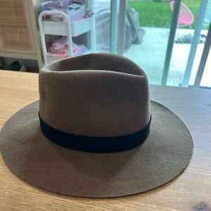Janessa Leone small Felt hat
